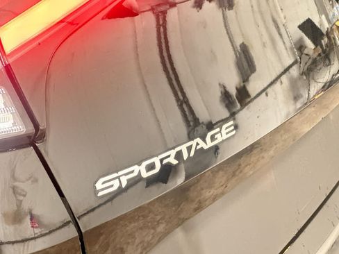 Used 2023 Kia Sportage X-Pro Prestige AWD/4WD image 10