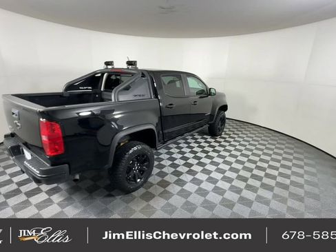 Used 2020 Chevrolet Colorado ZR2 w/ ZR2 Midnight Special Edition image 9