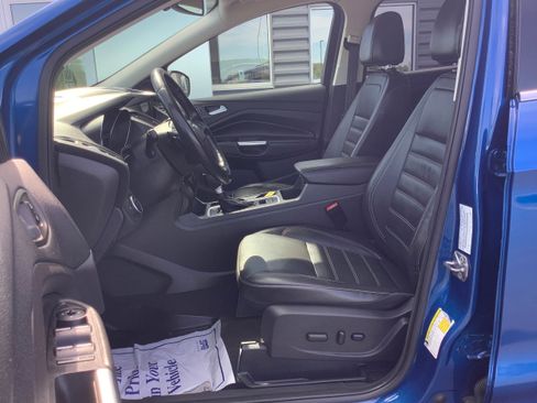 Used 2017 Ford Escape Titanium AWD/4WD image 8