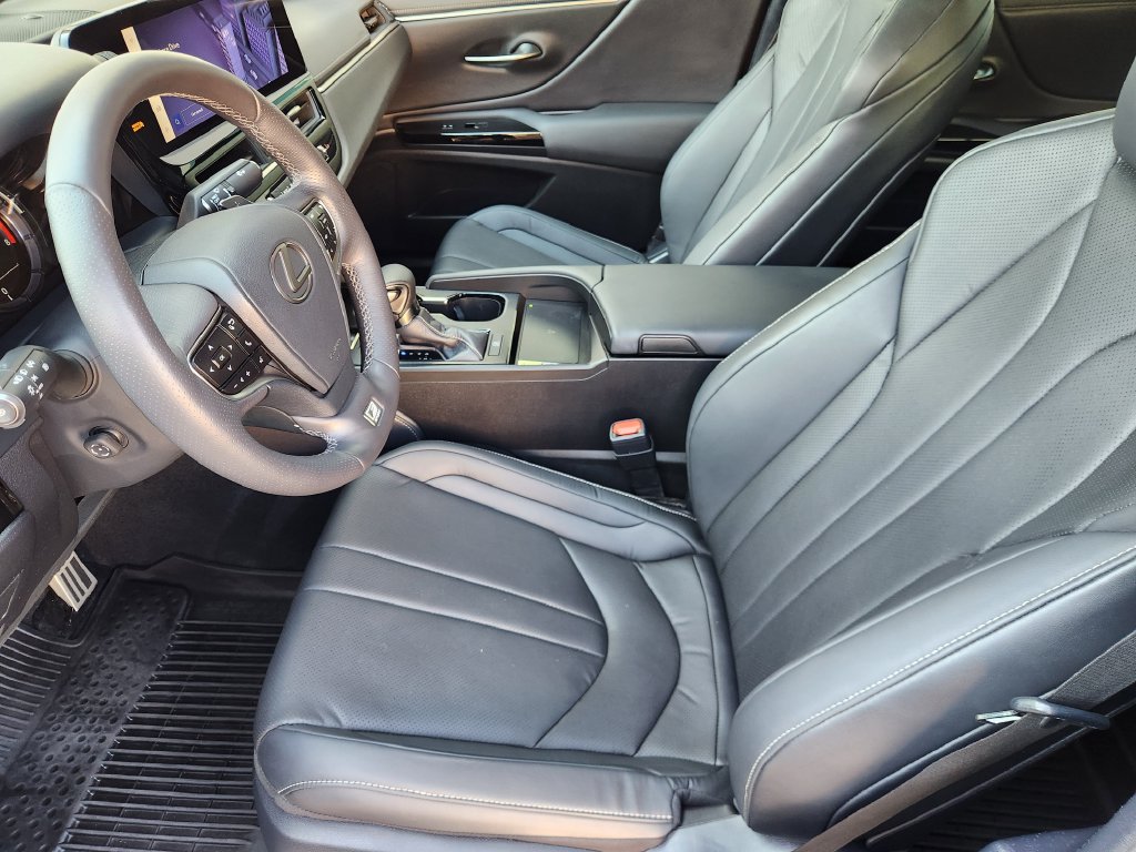 Certified 2024 Lexus ES 350 F Sport w/ Accessory Package (Z2) FWD image 13