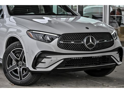 New 2026 Mercedes-Benz GLC 300 4MATIC image 2
