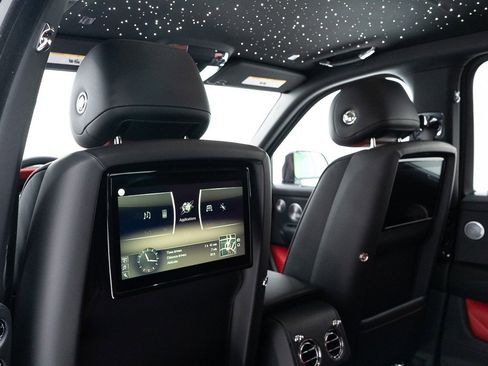 Certified 2024 Rolls-Royce Cullinan Black Badge w/ Driver's Package image 24
