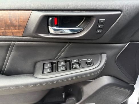 Used 2019 Subaru Outback 2.5i Limited AWD/4WD image 10