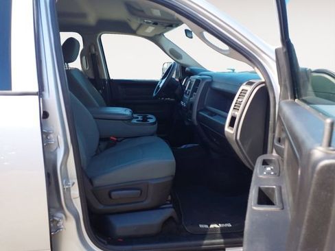 Used 2018 RAM 2500 Tradesman w/ Chrome Appearance Group AWD/4WD image 15