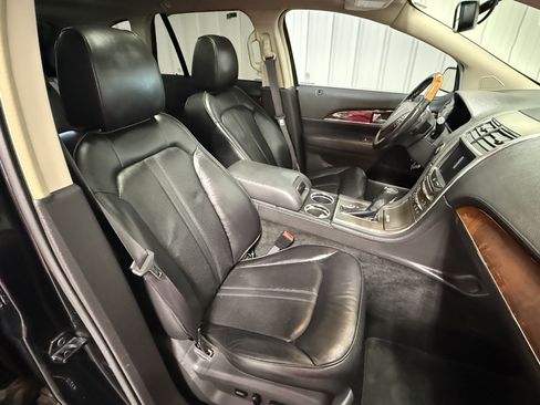 Used 2014 Lincoln MKX AWD w/ Equipment Group 102A image 11