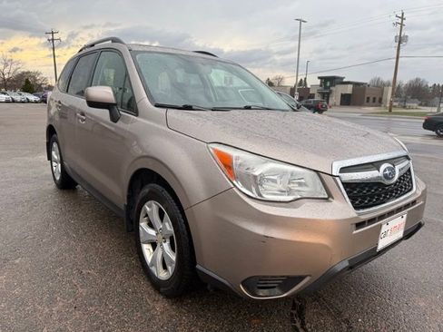 Used 2015 Subaru Forester 2.5i Premium w/ All-Weather Package image 3