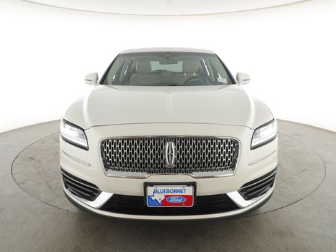 Used 2020 Lincoln Nautilus FWD w/ Equipment Group 101A image 2