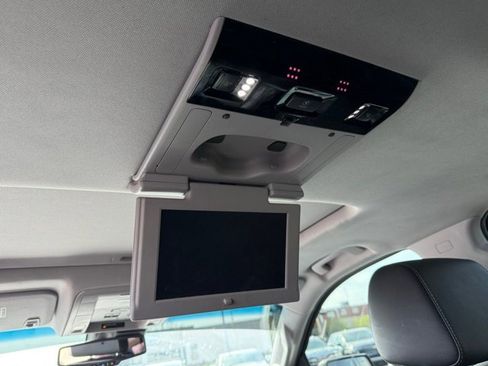 Used 2019 GMC Yukon XL SLT w/ Open Road Package image 37