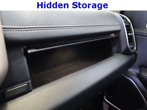 Used 2020 RAM 1500 Laramie image 30