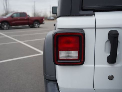 Used 2020 Jeep Wrangler Unlimited Sport S image 41