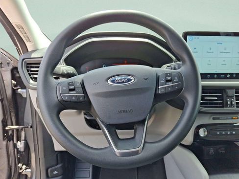 Used 2025 Ford Escape Active w/ Tech Pack #1 FWD image 14