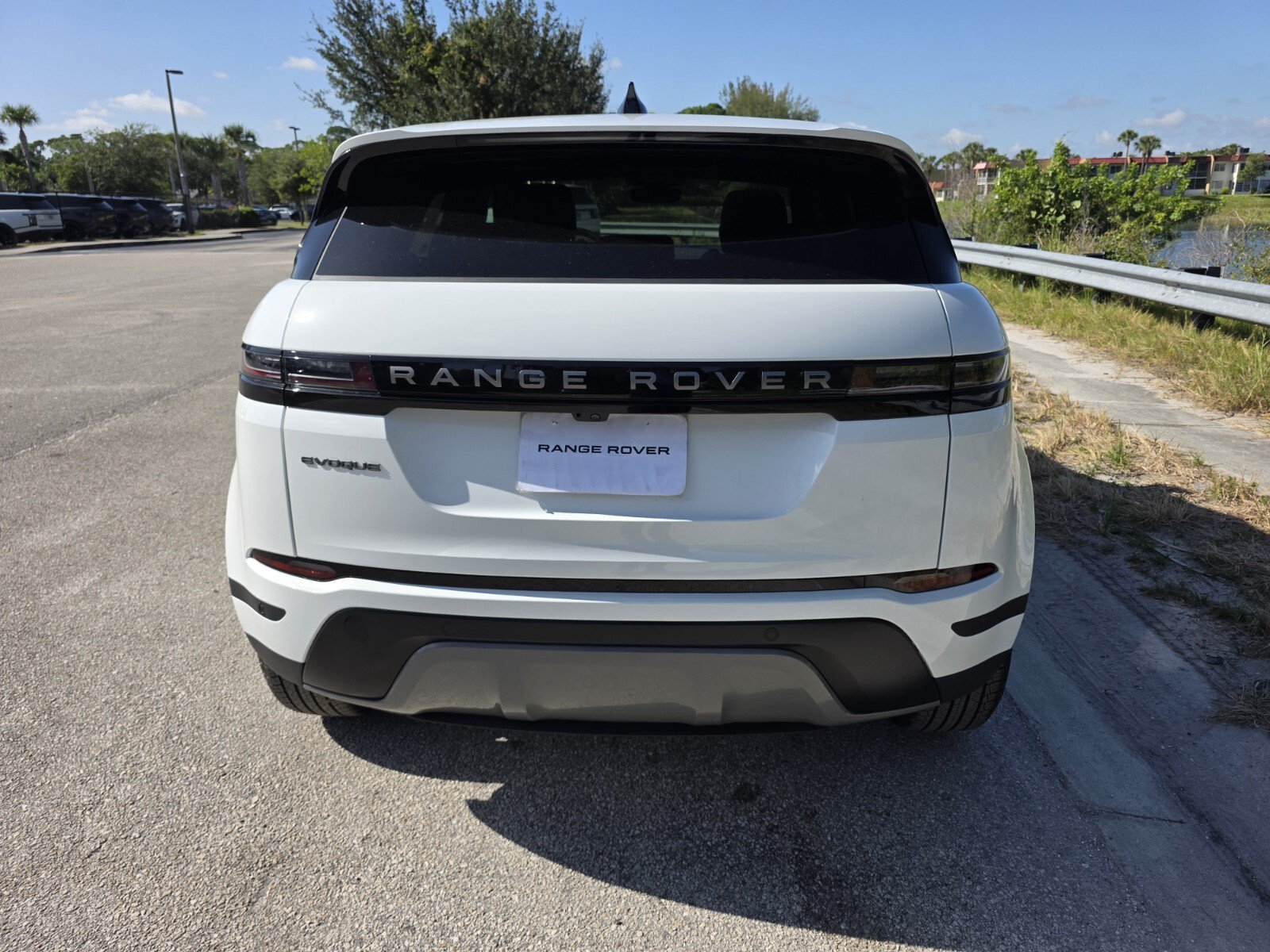 Used 2026 Land Rover Range Rover Evoque S AWD/4WD image 6