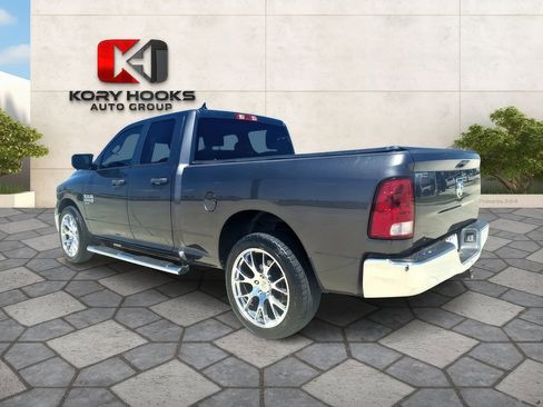 Used 2020 RAM 1500 Tradesman w/ Chrome Plus Package RWD image 2