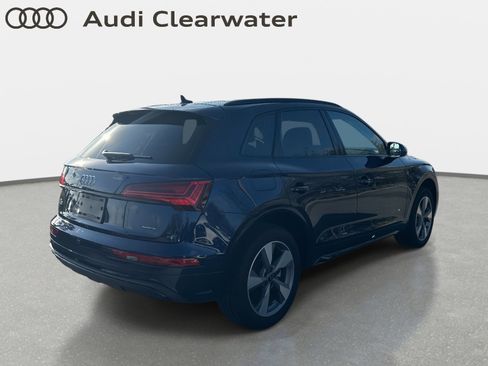 Used 2025 Audi Q5 Premium w/ Convenience Plus Package image 3