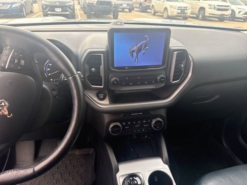 Used 2021 Ford Bronco Sport Outer Banks w/ Outer Banks Package AWD/4WD image 13