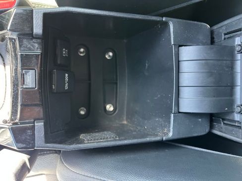 Used 2019 Toyota Corolla XSE FWD image 24