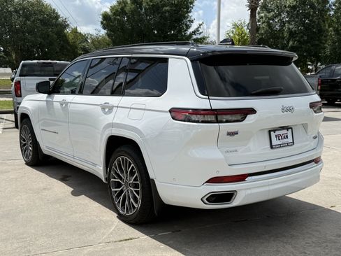 Used 2025 Jeep Grand Cherokee L Summit AWD/4WD image 7