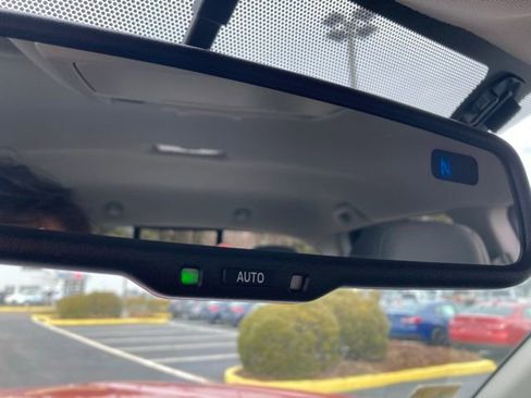 Used 2016 Toyota Tacoma SR5 w/ SR5 Appearance Package (SN) image 39