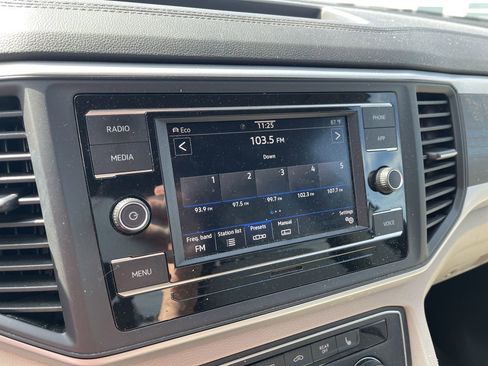 Used 2023 Volkswagen Atlas SE image 13