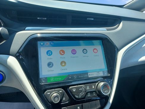 Used 2017 Chevrolet Bolt Premier w/ Driver Confidence II Package FWD image 11