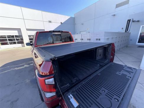 Used 2021 Nissan Titan Platinum Reserve w/ Moonroof Package image 22