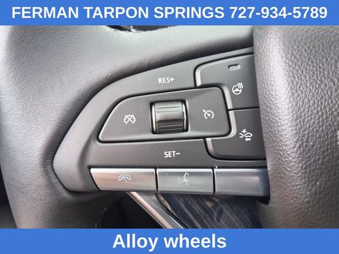 Used 2024 Cadillac XT6 Premium Luxury FWD image 33