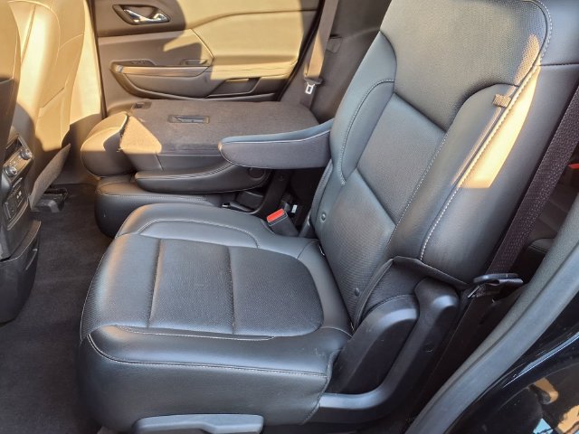 Used 2021 GMC Acadia SLT FWD image 7