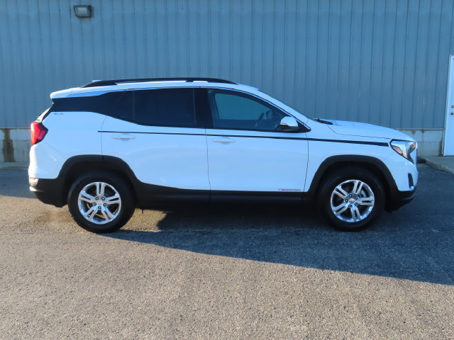 Used 2019 GMC Terrain SLE w/ Driver Convenience Package AWD/4WD image 2