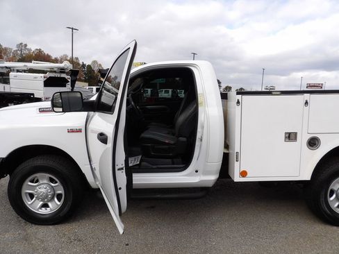 Used 2022 RAM 2500 Tradesman image 13