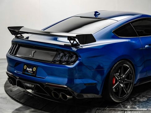 Used 2022 Ford Mustang Shelby GT500 w/ Carbon Fiber Track Pack image 15