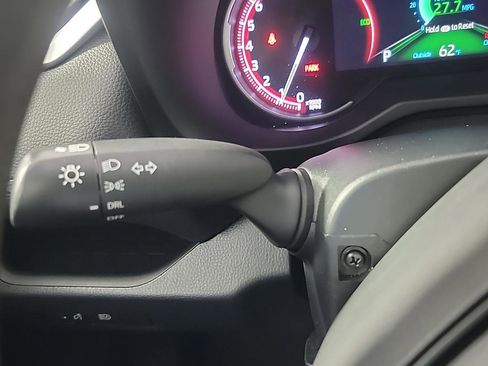 Used 2023 Toyota RAV4 LE image 27