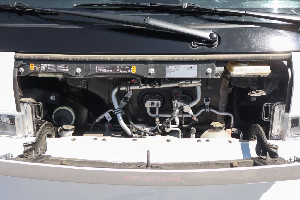 Used 2023 Chevrolet Brightdrop 600 w/ Active Safety Package 2 AWD/4WD image 11