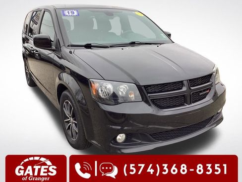 Used 2019 Dodge Grand Caravan GT image 1