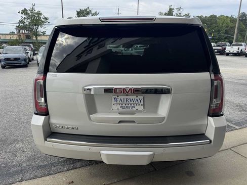 Used 2018 GMC Yukon Denali w/ Open Road Package RWD image 9