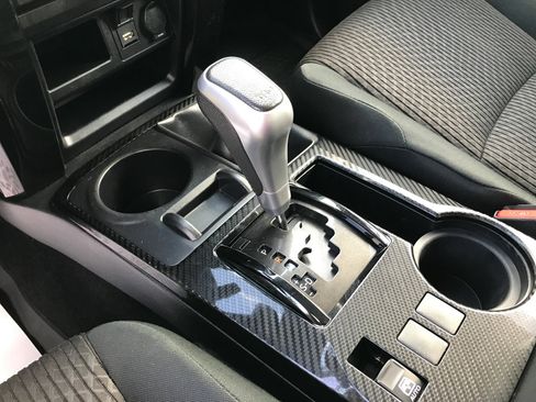 Used 2020 Toyota 4Runner TRD Off-Road image 19