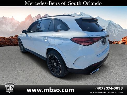 Used 2025 Mercedes-Benz GLC 350e 4MATIC image 17