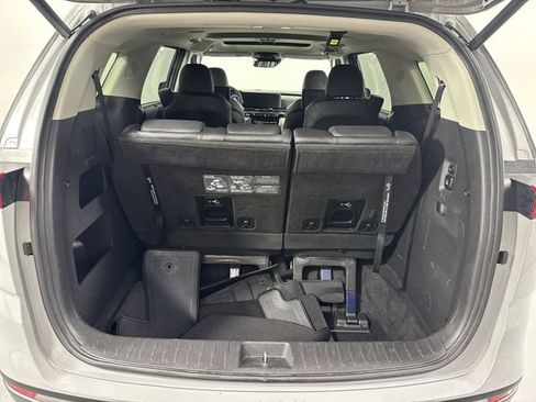 Used 2024 Kia Carnival SX Prestige FWD image 33
