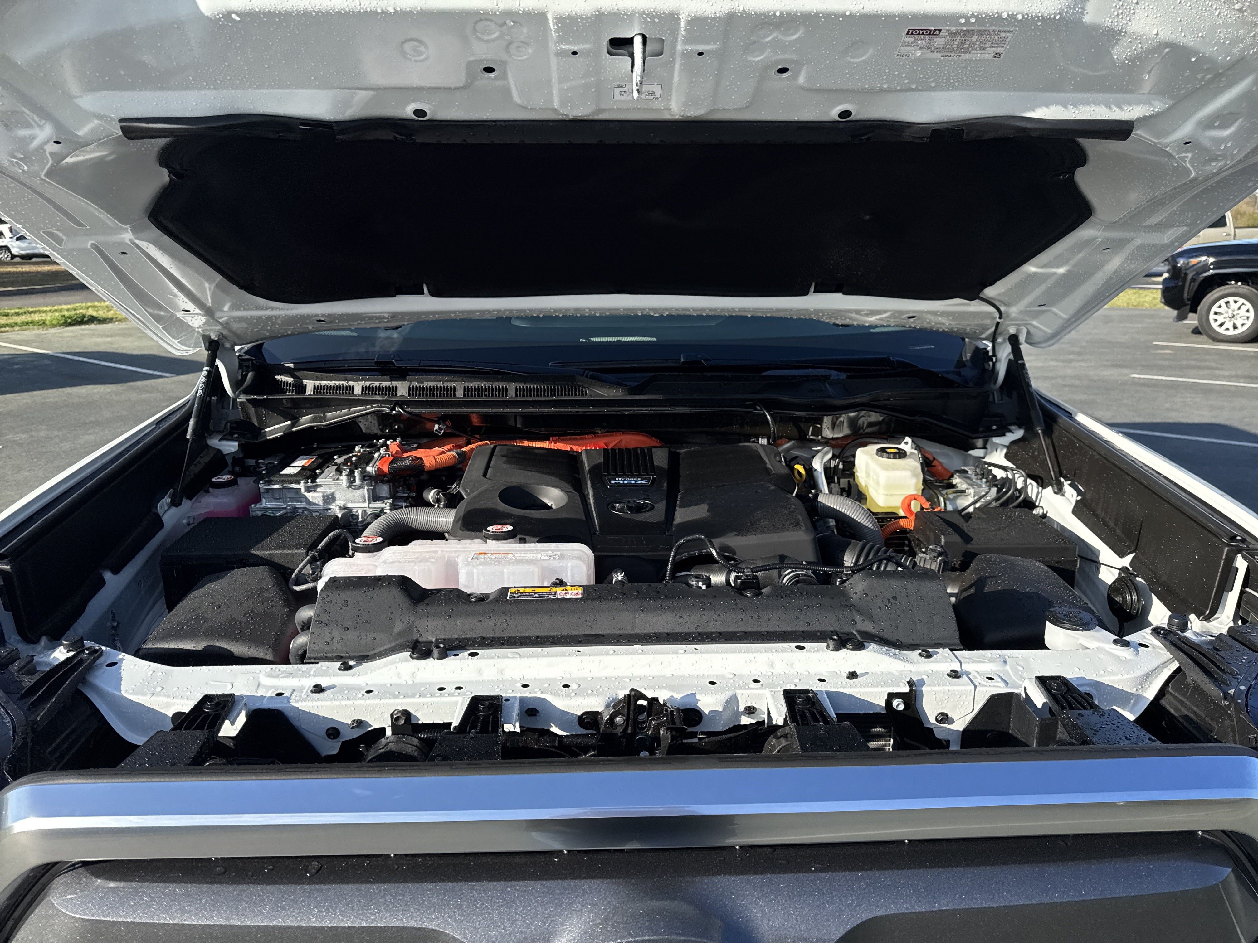 New 2025 Toyota Tundra Limited AWD/4WD image 36