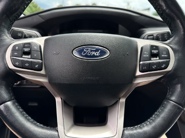 Used 2022 Ford Explorer XLT w/ Equipment Group 202A RWD image 19