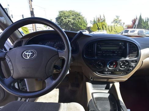 Used 2004 Toyota Tundra SR5 image 9