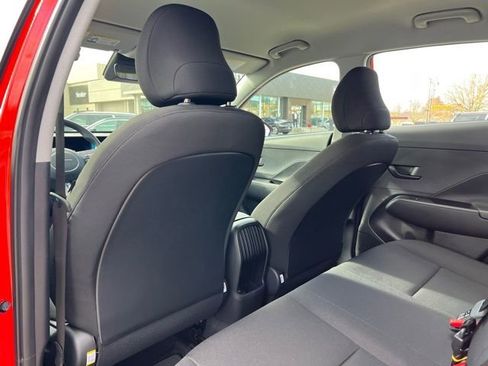 New 2026 Hyundai Kona SE image 13