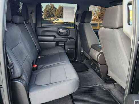 Used 2020 Chevrolet Silverado 2500 Custom w/ Custom Value Package image 19