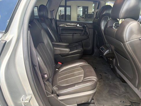 Used 2014 Buick Enclave Premium FWD image 22