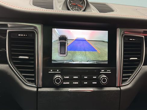 Used 2018 Porsche Macan S AWD/4WD image 28