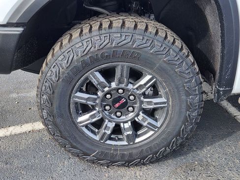 New 2026 GMC Sierra 1500 AT4X image 6