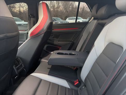Used 2024 Volkswagen GTI SE FWD image 22