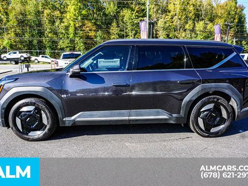 Used 2024 Kia EV9 Wind image 7