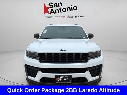 New 2026 Jeep Grand Cherokee L 4WD image 3