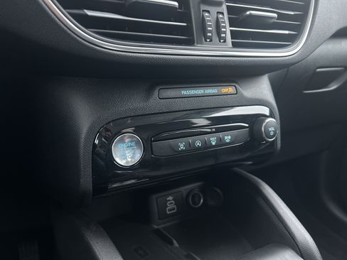 Used 2025 Ford Escape Platinum image 20