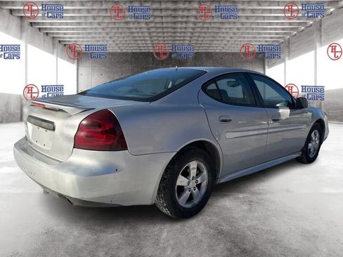 Used 2007 Pontiac Grand Prix Sedan 4D image 5